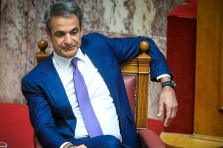 Οσμή Μητσοτάκη...
